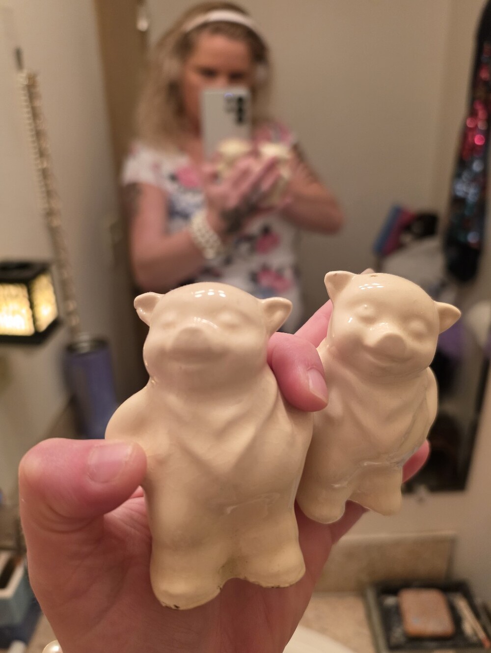 Vtg 1940s Shawnee Pottery Pig Salt & Pepper Shakers Classic Farmhouse Kitsch